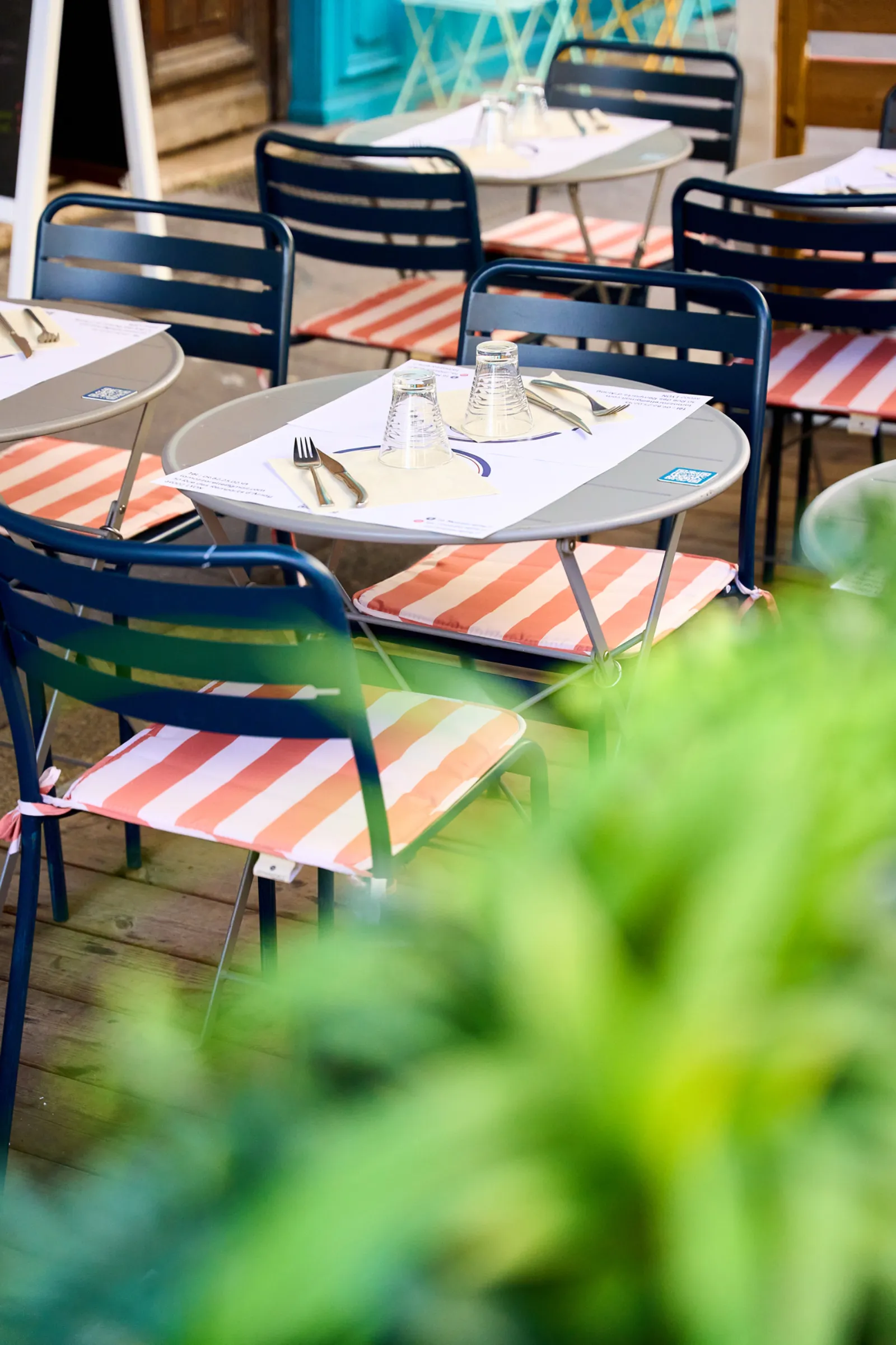 Tables en terrasse de La Mozzarelle, quartier Ainay à Lyon
